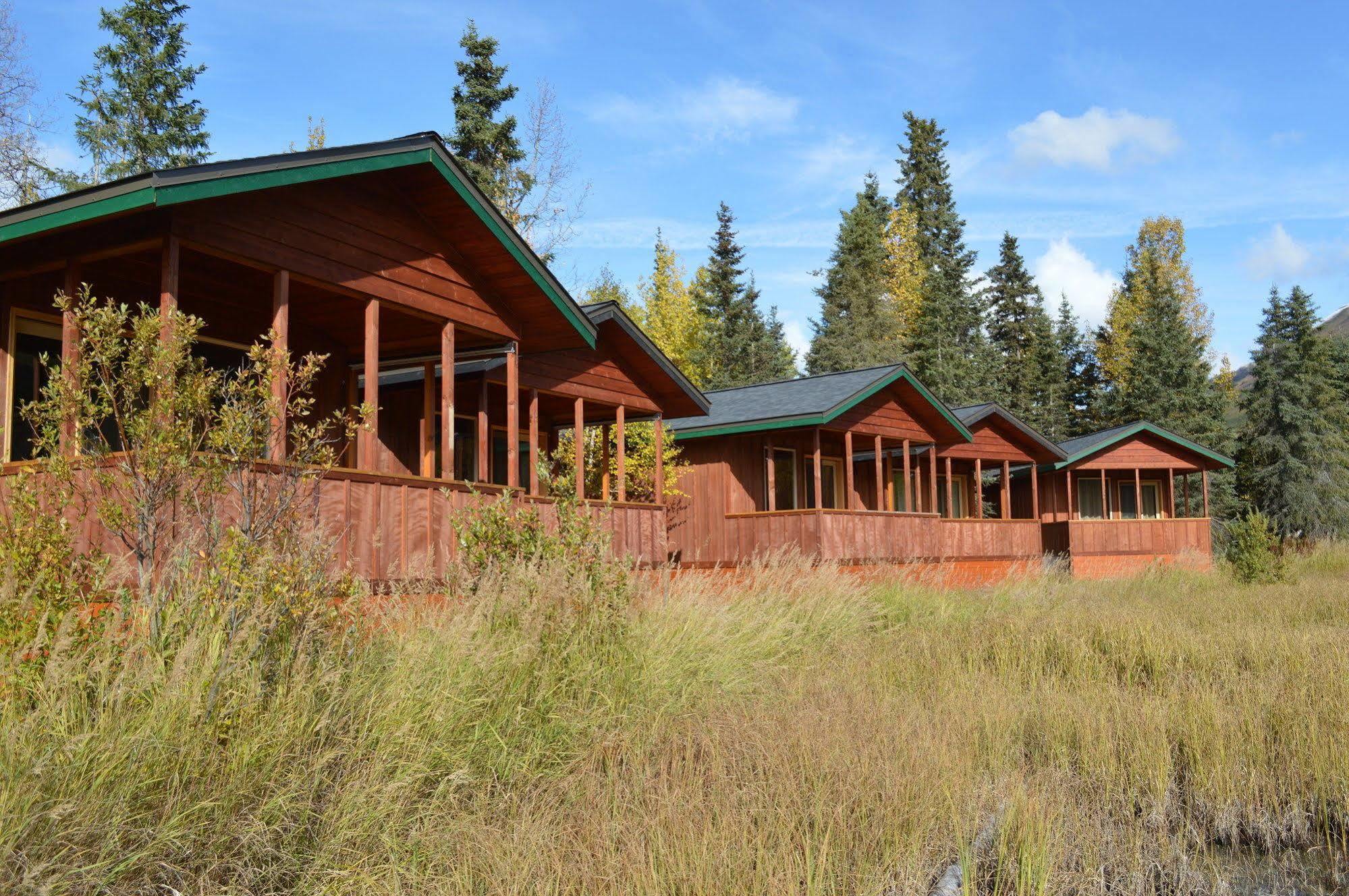 Summit Lake Lodge Dış mekan fotoğraf