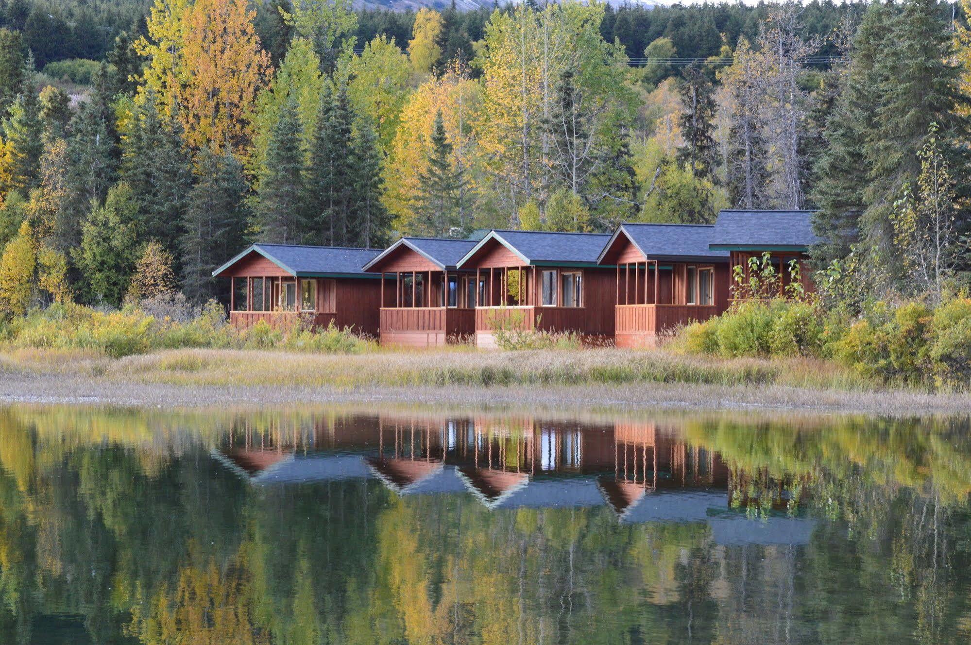 Summit Lake Lodge Dış mekan fotoğraf