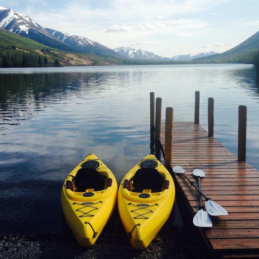 Summit Lake Lodge Dış mekan fotoğraf