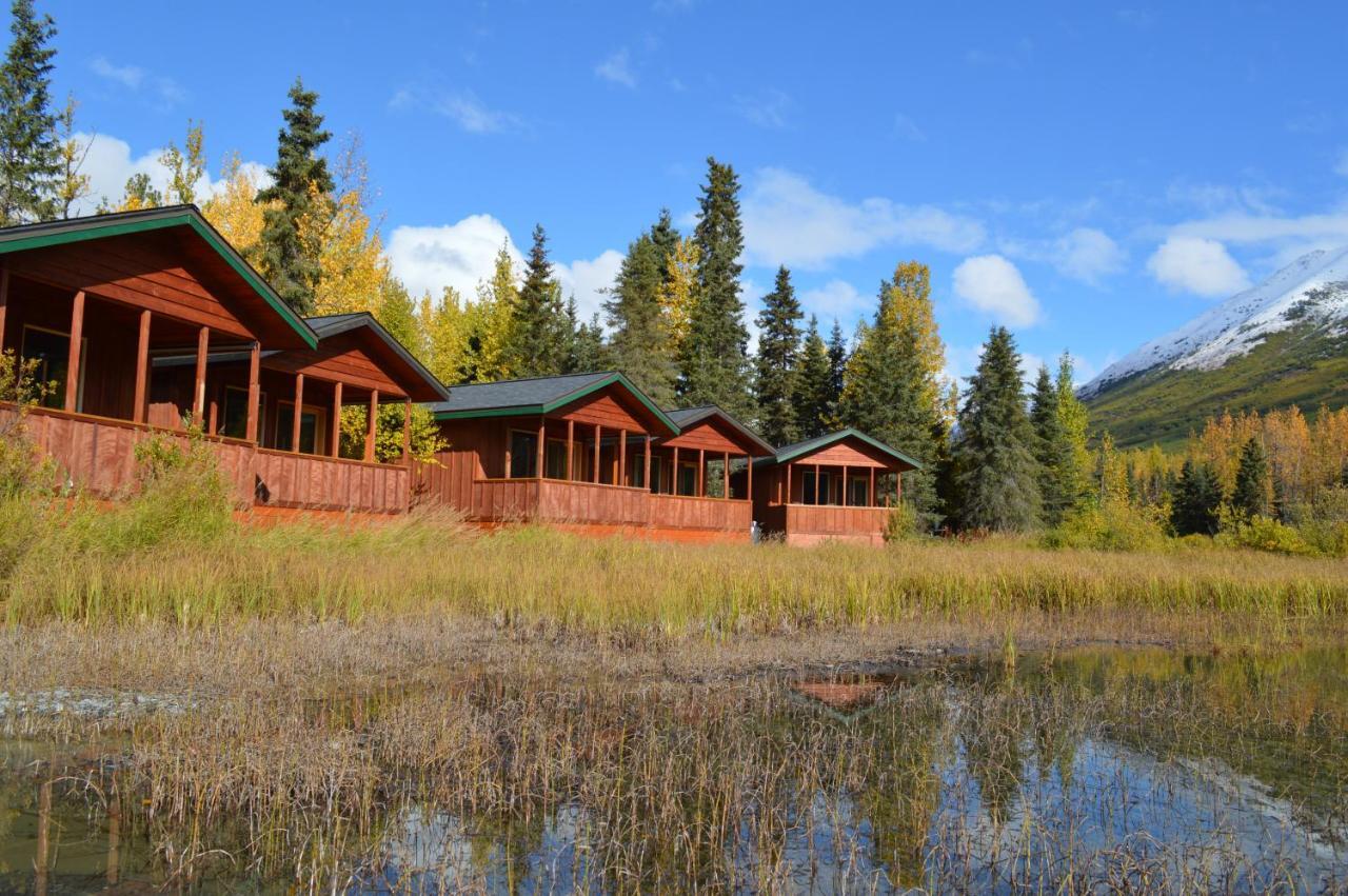 Summit Lake Lodge Dış mekan fotoğraf